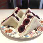 高円寺で出会った、さくらんぼ色の幸福。アメリカンチェリーのフルーツサンド